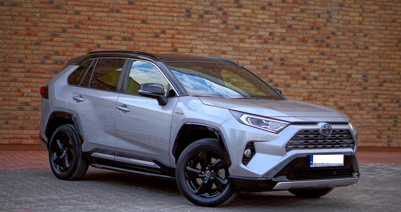 Toyota RAV4 cena 149700 przebieg: 63000, rok produkcji 2020 z Warszawa małe 781
